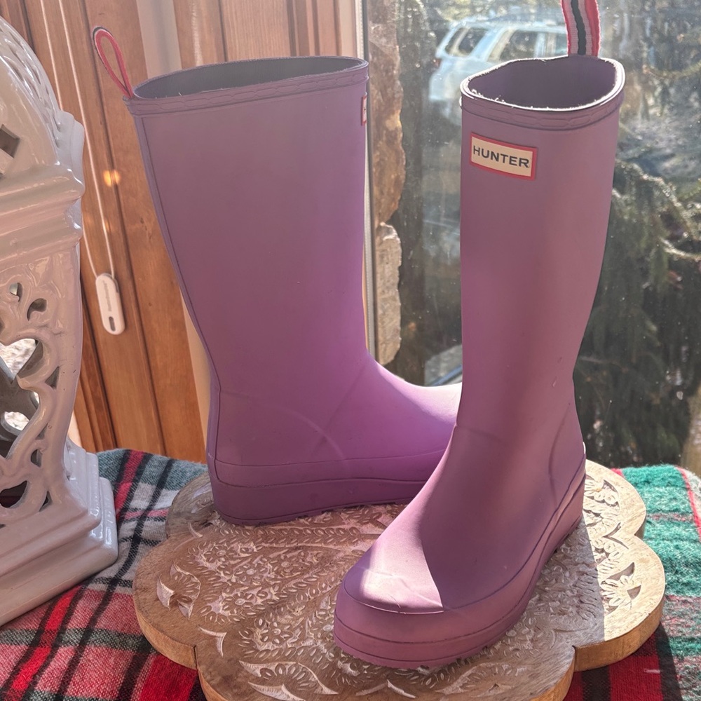 Hunter Women's Lavender tall wedge Rain Boots 💜